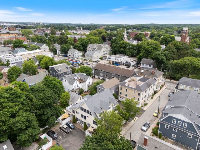 43 Cornwall St Apt E, Portsmouth, NH 03801