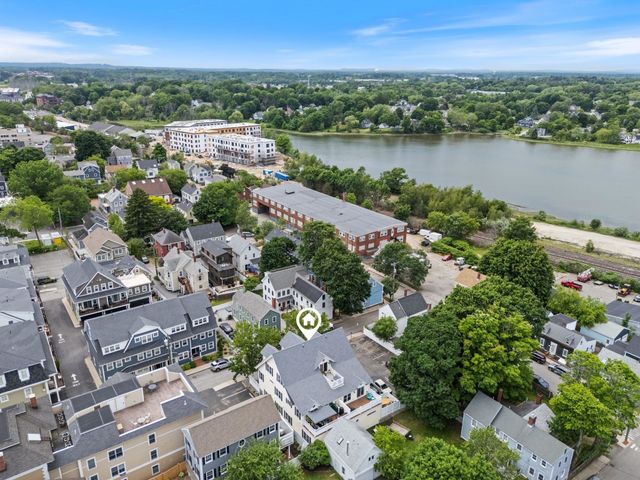 43 Cornwall St Apt E, Portsmouth, NH 03801