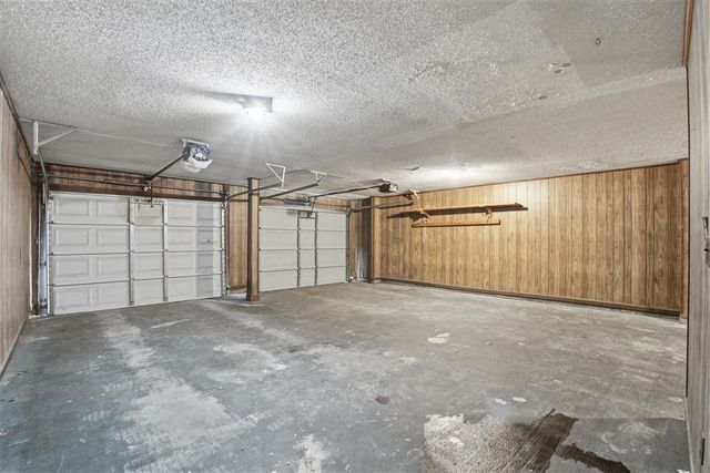 4703 W Quail Hollow Drive, Lake Charles, LA 70605