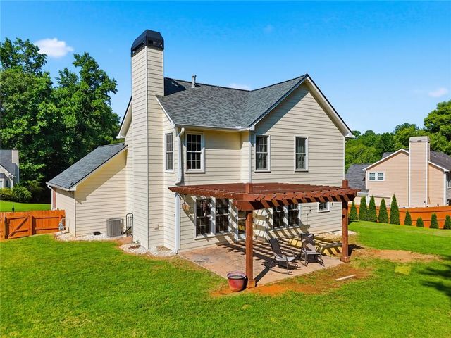 5020 Southland Drive, Woodstock, GA 30188