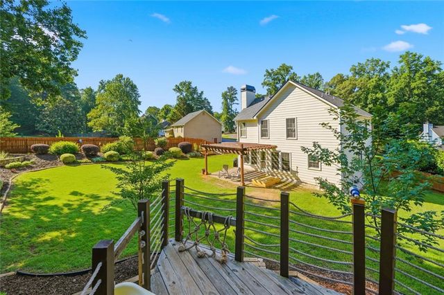 5020 Southland Drive, Woodstock, GA 30188