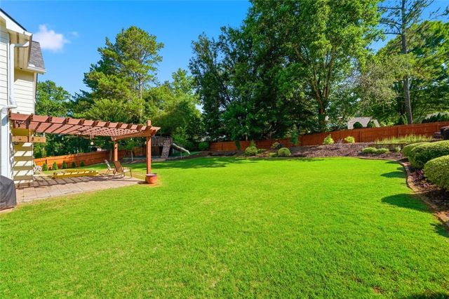 5020 Southland Drive, Woodstock, GA 30188