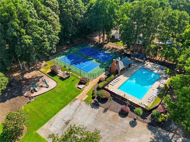 5020 Southland Drive, Woodstock, GA 30188