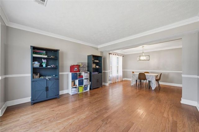 5020 Southland Drive, Woodstock, GA 30188