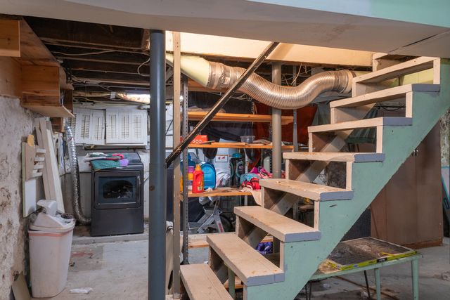 223 W Avon Street, Freeport, IL 61032