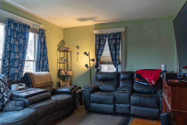 223 W Avon Street, Freeport, IL 61032