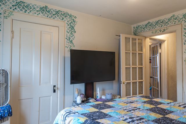 223 W Avon Street, Freeport, IL 61032