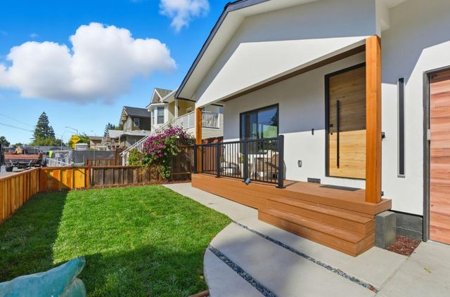 55 Orchard Avenue, Redwood City, CA 94061