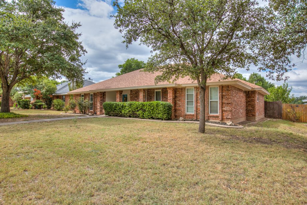 Image 1 of property listing at 4817 Bermuda Drive, San Angelo, TX 76904