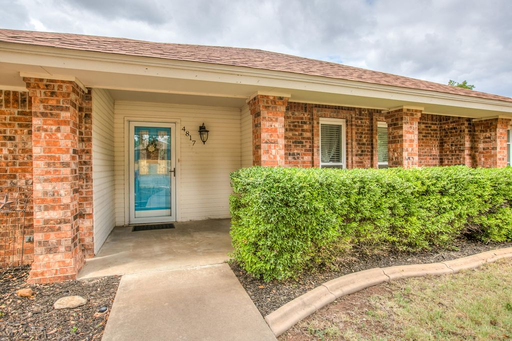 Image 6 of property listing at 4817 Bermuda Drive, San Angelo, TX 76904