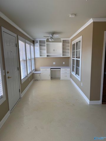 101 Willowmere Circle, Huntsville, AL 35806