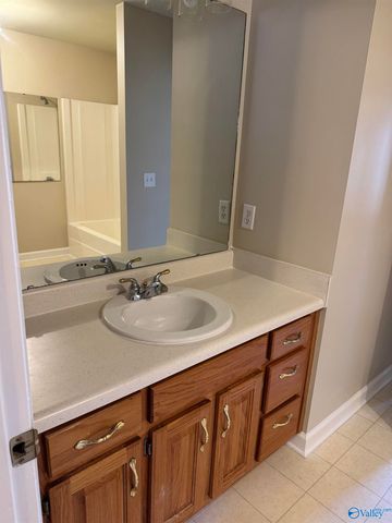 101 Willowmere Circle, Huntsville, AL 35806