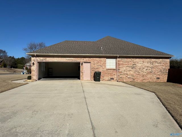 101 Willowmere Circle, Huntsville, AL 35806