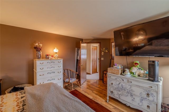 4285 Carmel Drive, Clay, NY 13090