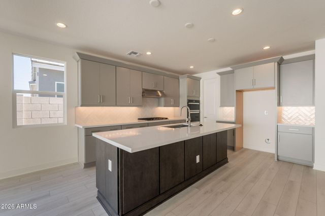 17160 W MONTPELIER Street, Surprise, AZ 85388