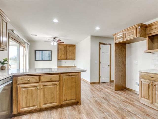 511 Broadway Street, Guthrie, OK 73044