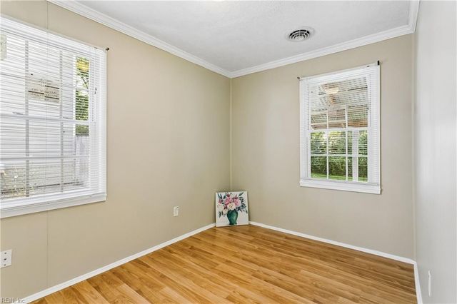650 Grimes RD, Hampton, VA 23663
