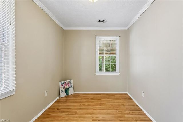 650 Grimes RD, Hampton, VA 23663