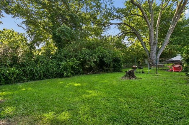 650 Grimes RD, Hampton, VA 23663