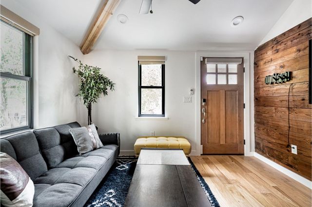 1911 College ROW, Austin, TX 78702