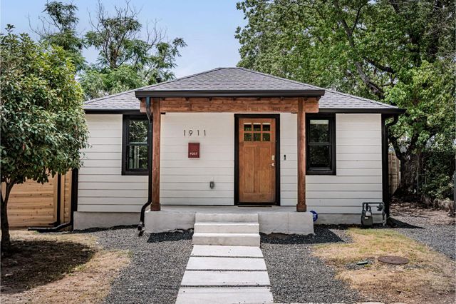 1911 College ROW, Austin, TX 78702