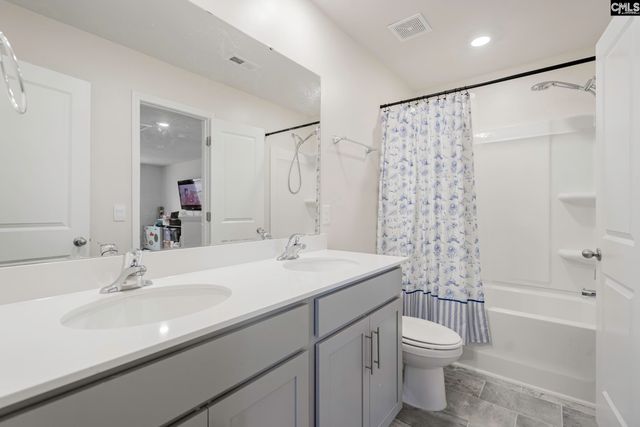 186 Carrington Drive, Lugoff, SC 29078