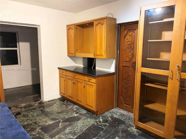 732 NW 43rd Ct, Oakland Park, FL 33309