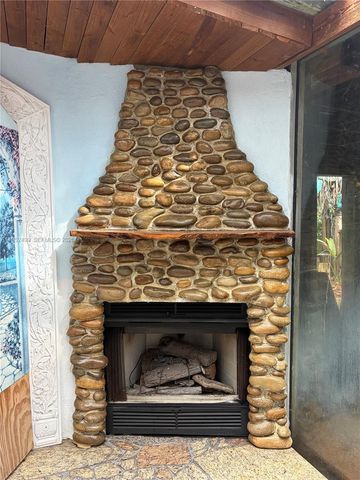 732 NW 43rd Ct, Oakland Park, FL 33309