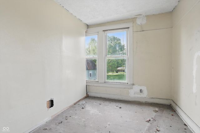 1910 Locust Street, Terre Haute, IN 47807