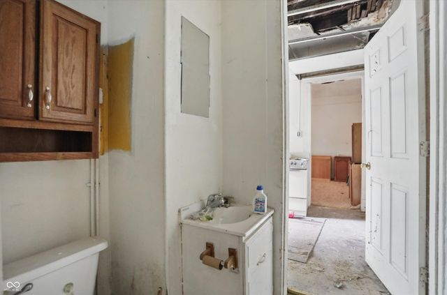 1910 Locust Street, Terre Haute, IN 47807