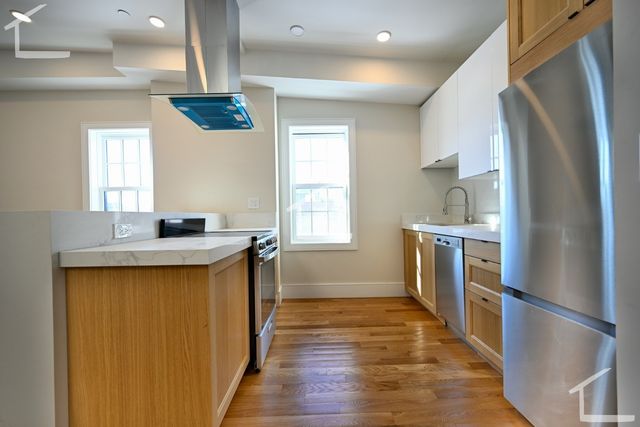 18 Winchester St 9, Boston, MA 02116