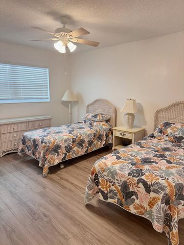 2950 SE Ocean Boulevard 8-6, Stuart, FL 34996