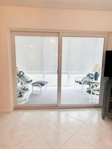 2950 SE Ocean Boulevard 8-6, Stuart, FL 34996