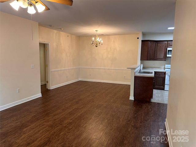 9849 Hyde Glen Court, Charlotte, NC 28262