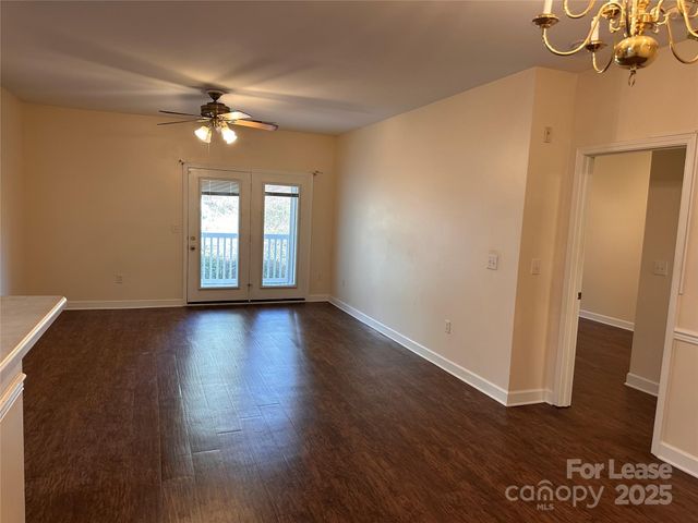 9849 Hyde Glen Court, Charlotte, NC 28262