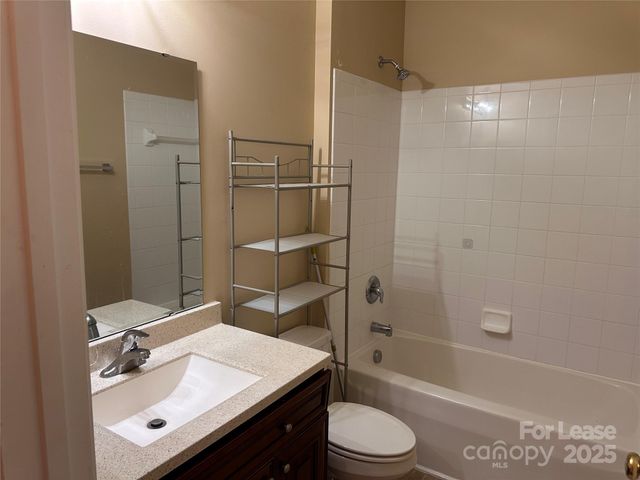 9849 Hyde Glen Court, Charlotte, NC 28262