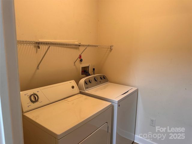 9849 Hyde Glen Court, Charlotte, NC 28262