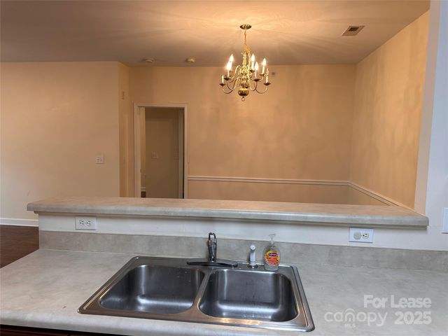 9849 Hyde Glen Court, Charlotte, NC 28262