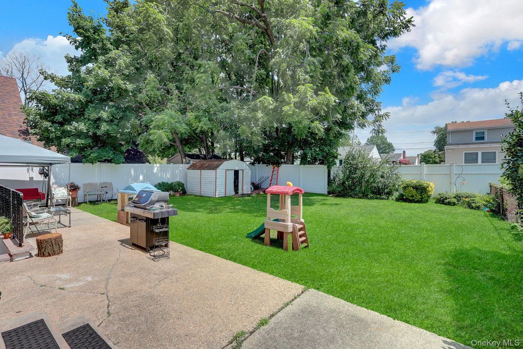 1 Prince Street, Hicksville, NY 11801 — photo 5