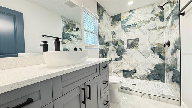 6704 N 11TH STREET, Tampa, FL 33604