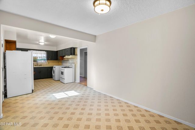 7163 Lavern A-C, El Paso, TX 79915