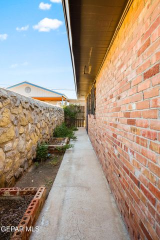 7163 Lavern A-C, El Paso, TX 79915