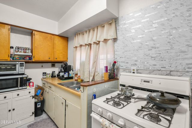 7163 Lavern A-C, El Paso, TX 79915