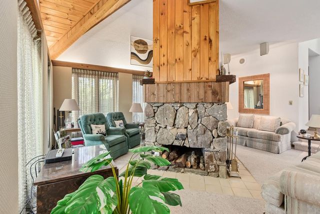 1240 Village Road, Murphy, NC 28906