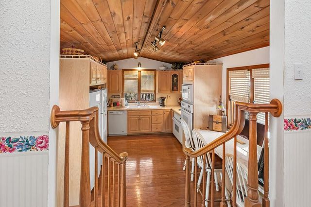 1240 Village Road, Murphy, NC 28906