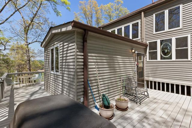 1240 Village Road, Murphy, NC 28906