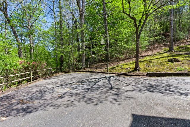 1240 Village Road, Murphy, NC 28906
