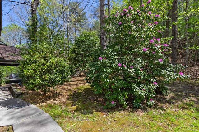 1240 Village Road, Murphy, NC 28906