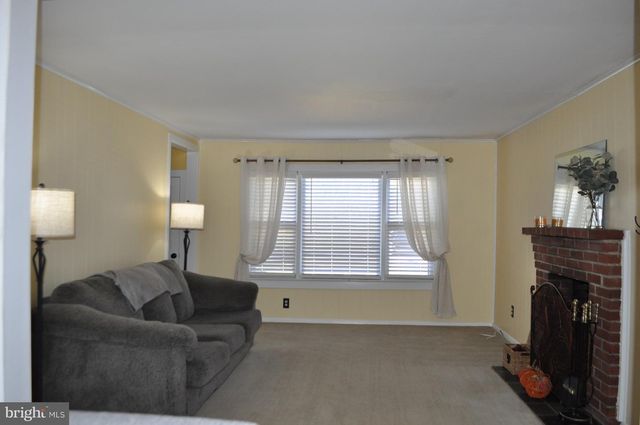 5952 SUMMIT BRIDGE RD, Townsend, DE 19734