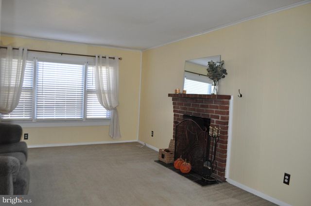 5952 SUMMIT BRIDGE RD, Townsend, DE 19734